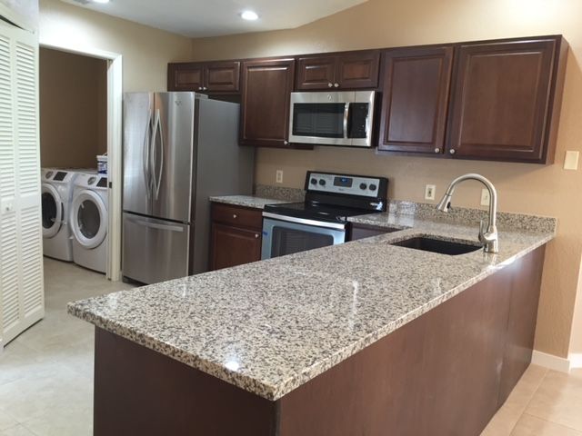 Foto del edificio - 2623 Magdalina Dr