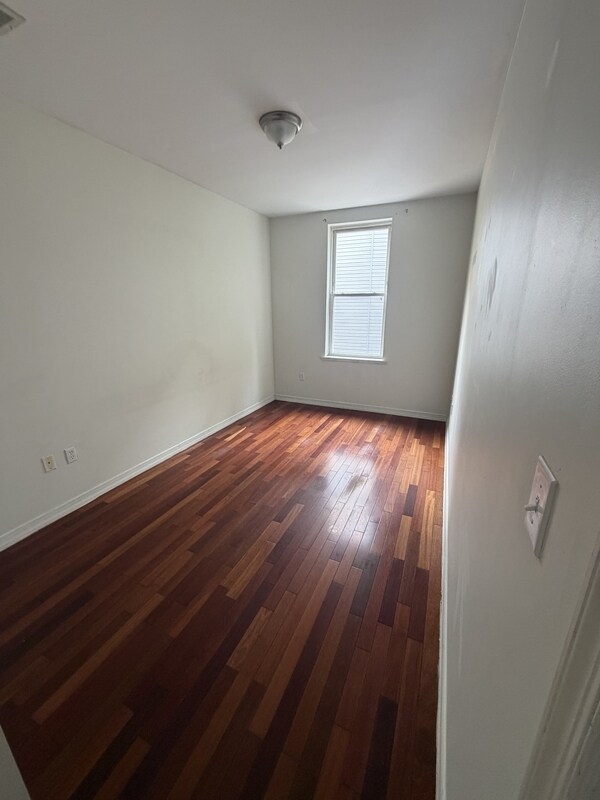 Foto del edificio - 1782 Frankford Ave