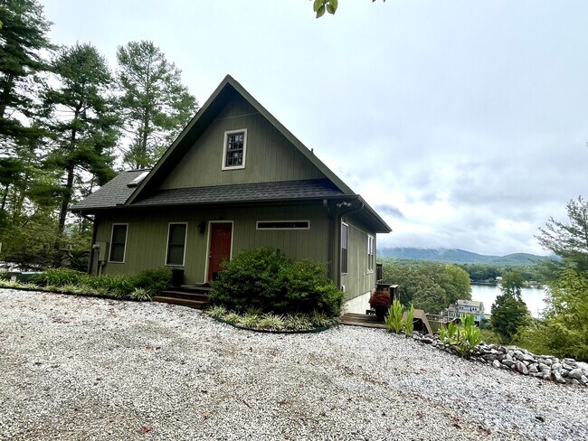 Foto del edificio - 339 Evergreen Ridge Rd