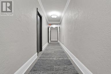 Photo du bâtiment - 701 Eglinton Ave W