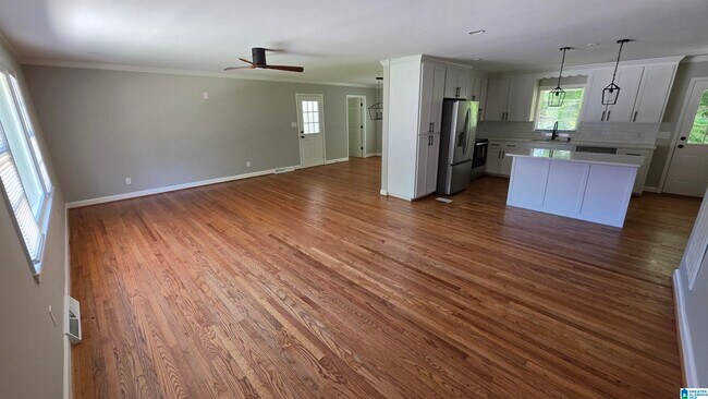 Foto del edificio - 955 3rd Ave NW