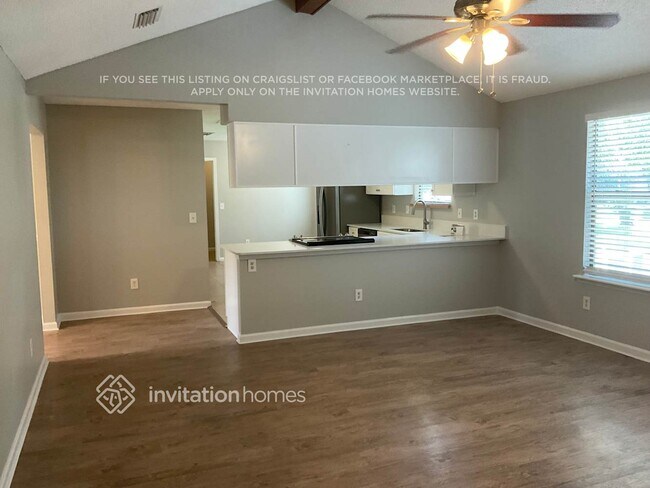 Foto del edificio - 4423 Thicket Ridge Ct