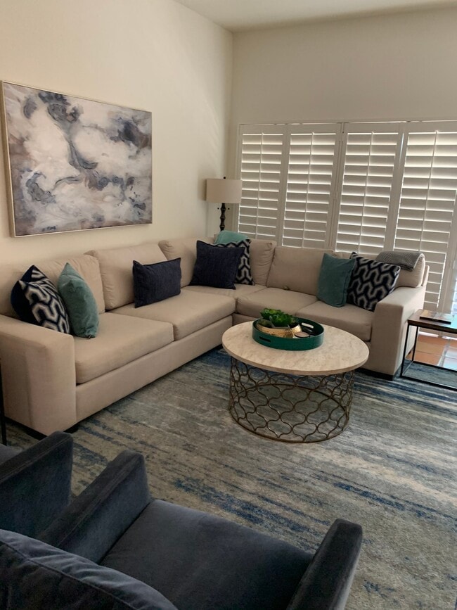 Building Photo - 48127 Vista Cielo