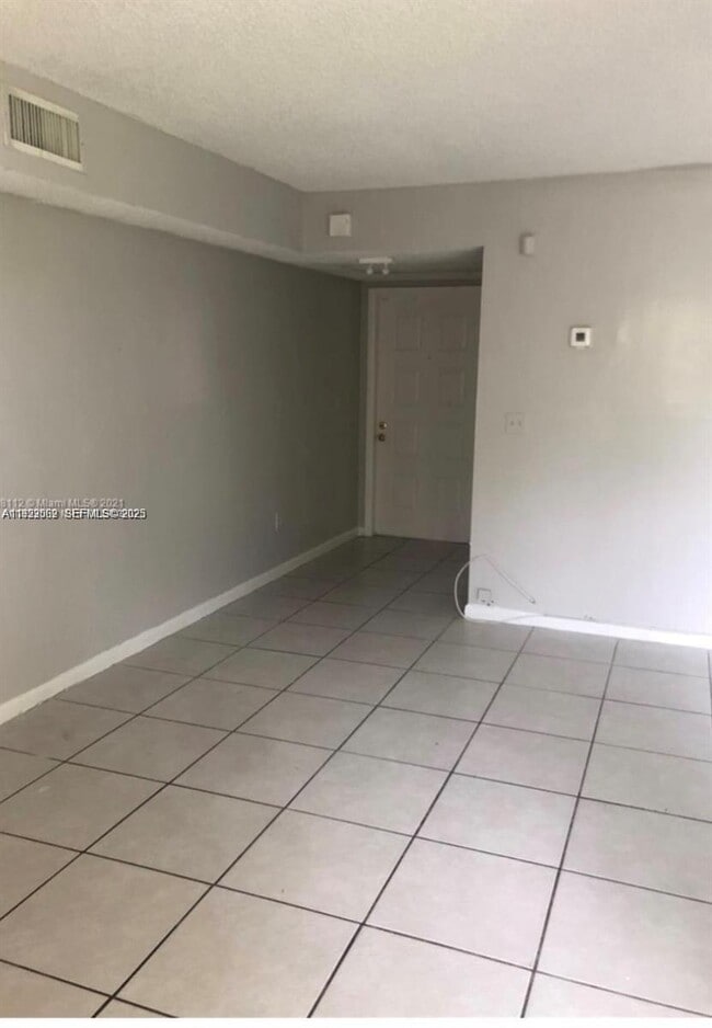 Foto del edificio - 1301 S Franklin Ave