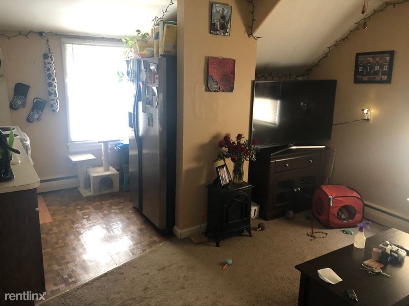 Primary Photo - 1 br, 1 bath Apartment - 4 Becks Ct 5 Unit 5