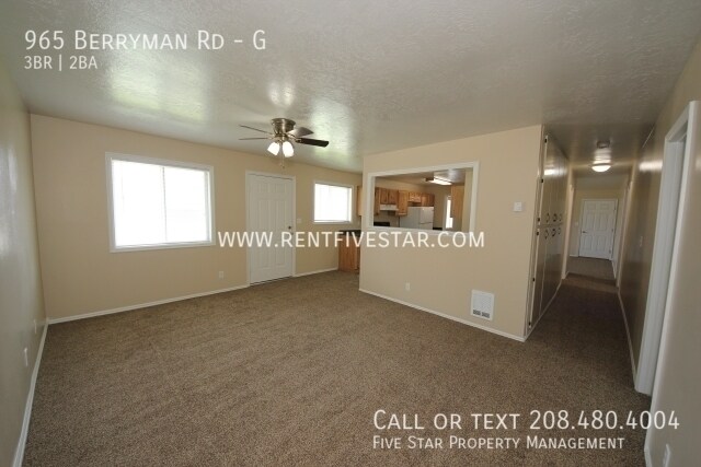Building Photo - Spacious Duplex With No Shared Living Wall...