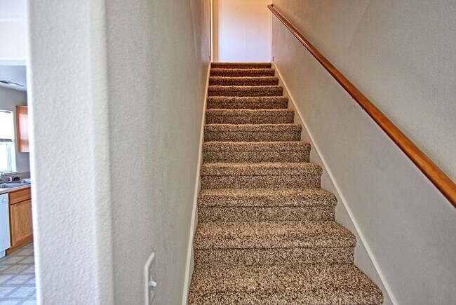 Foto del edificio - 720 Sunny Ln