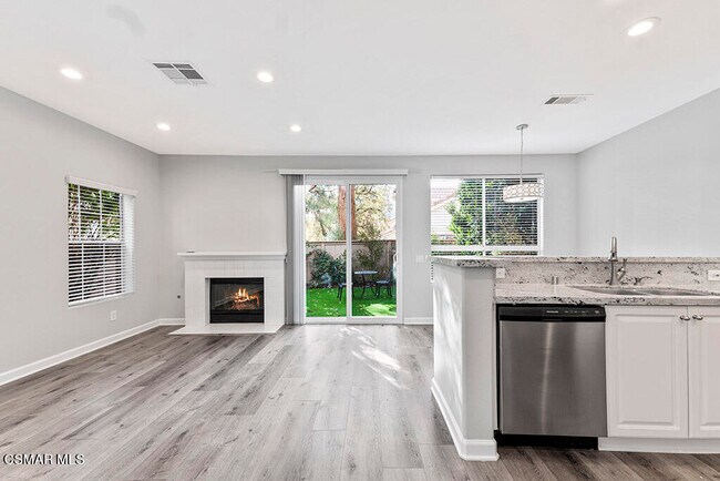 Building Photo - 349 Lugano Way