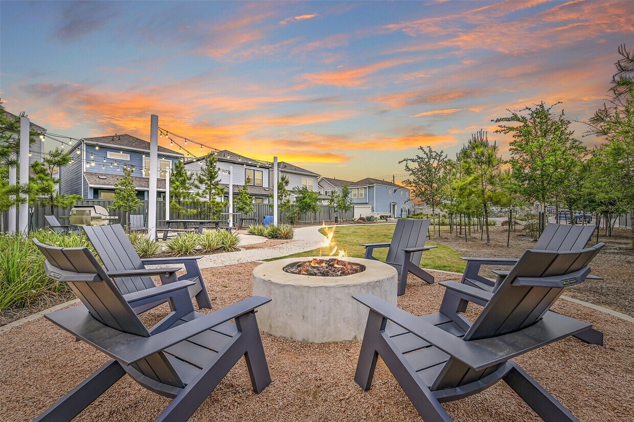 Foto del edificio - 2403 Bay Breeze Dr