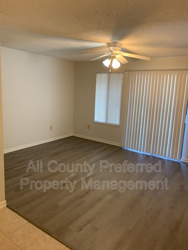 Foto del edificio - 3504 Sable Palm Ln