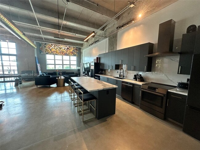 Building Photo - 1749 NE Miami Ct