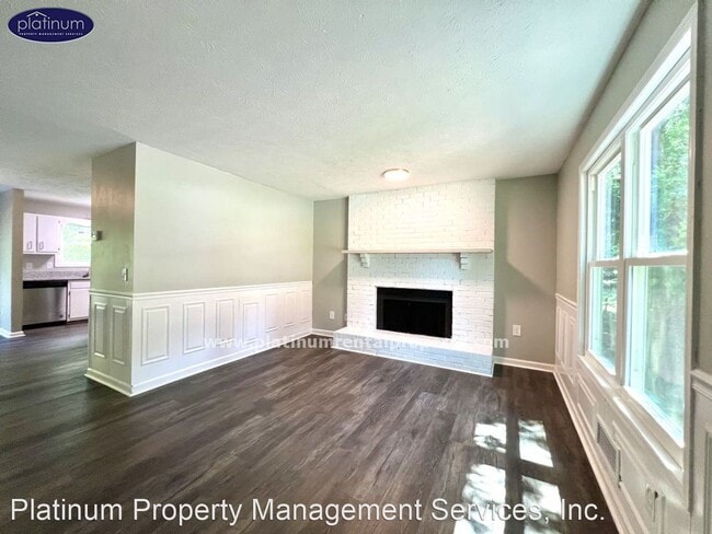 Building Photo - 2 br, 1.5 bath House - 2883 Lakemont Dr Sw