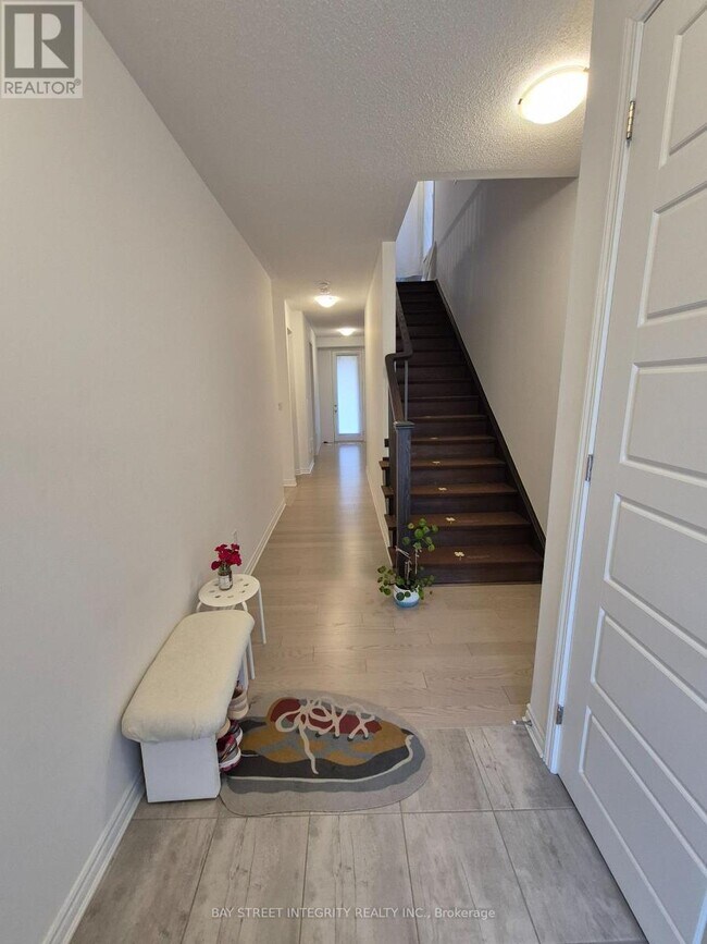 Photo du bâtiment - 1395 Shevchenko Blvd