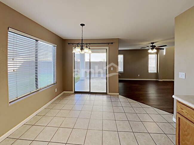 Foto del edificio - 1722 N Hibbert