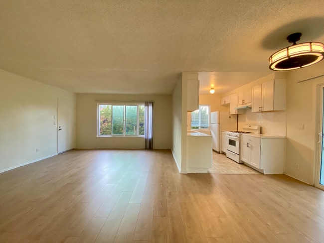 Photo - 2511 Abbot Kinney Blvd Apartment