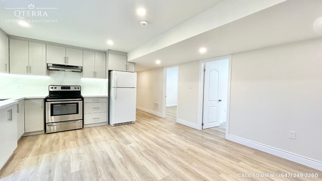 Building Photo - 454 Westhaven St