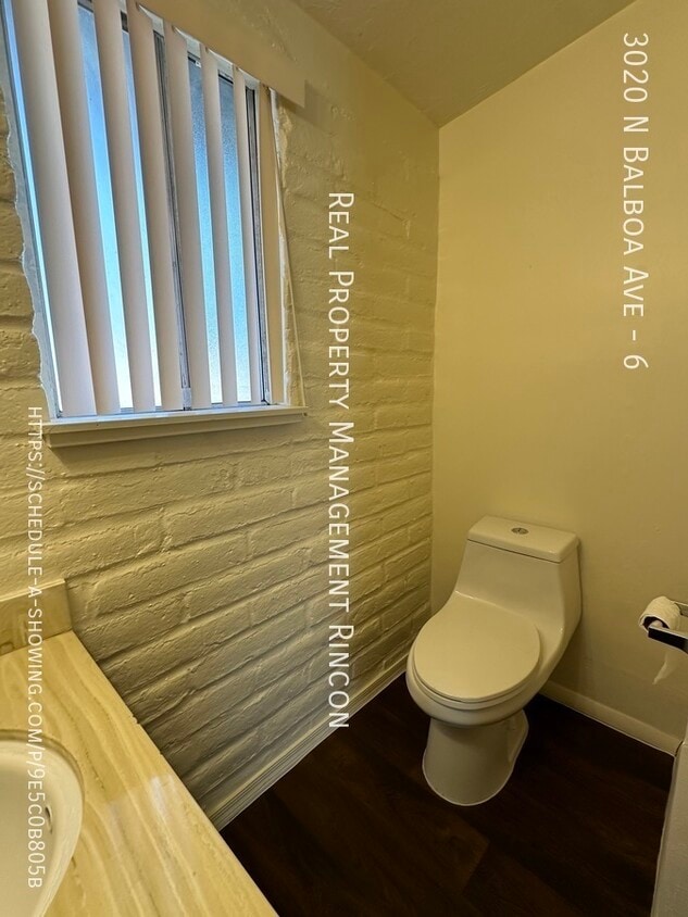 Building Photo - 3020 N Balboa Ave