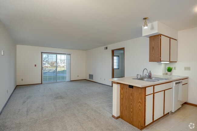 2 BR, 2 BA - 1,100SF - Riverwalk Apartments