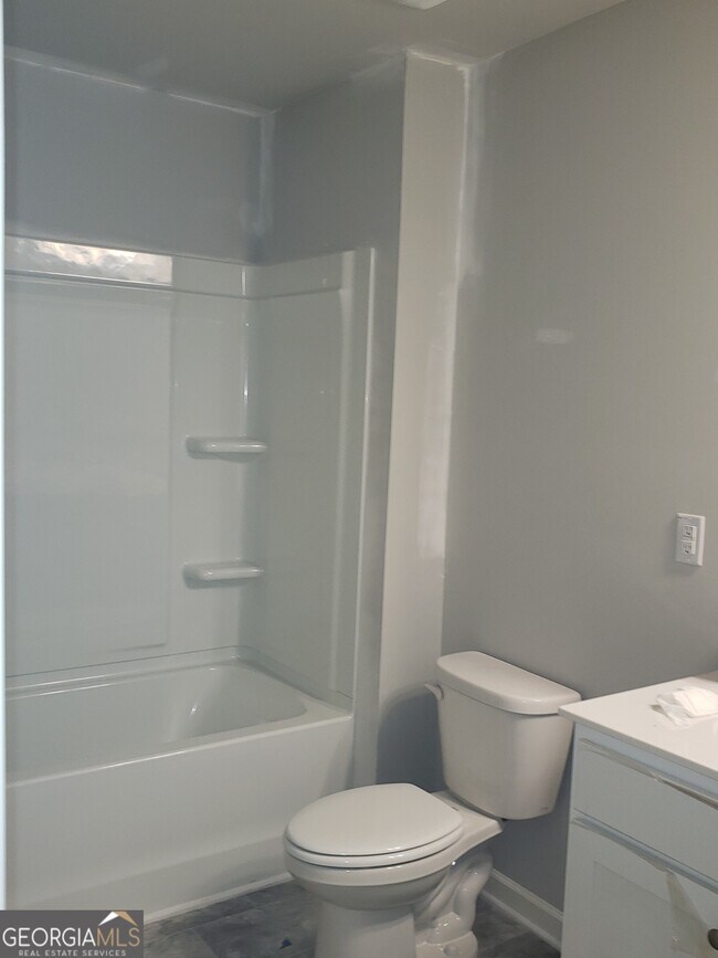 Building Photo - 121 Valimar Dr