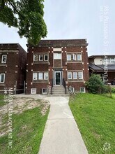 Building Photo - 985 Pelissier St