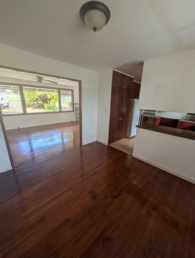 Foto principal - 2379 Kilauea Ave