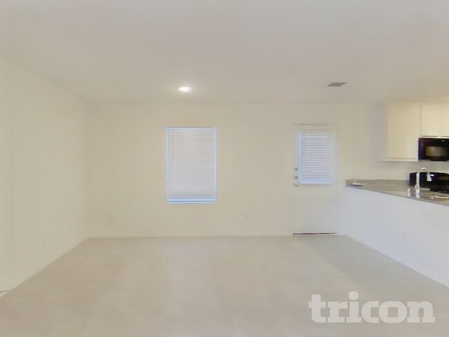 Foto del edificio - 3321 Turkey Trot Ln