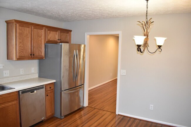 Building Photo - 3 Bed/2 Bath Home in East Nashville, Pet F...