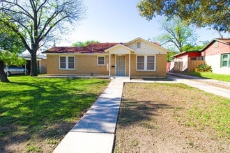Building Photo - 306 Overhill Dr