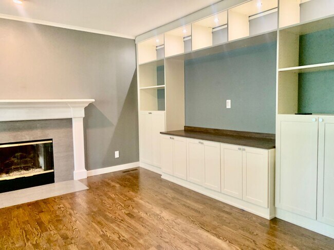 Foto del edificio - Madison Valley Home