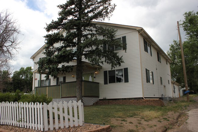 Building Photo - 405 S Sheridan Blvd