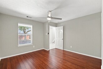 Building Photo - 1421 Ruthven St