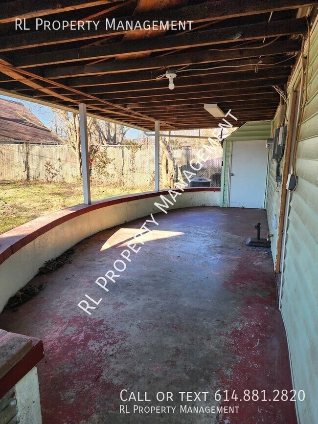 Building Photo - *WAIVED APPLICATION FEE WITH APPROVED APPL...