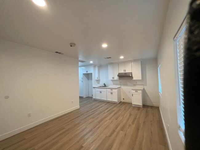 Building Photo - 11820 Rio Hondo Pky
