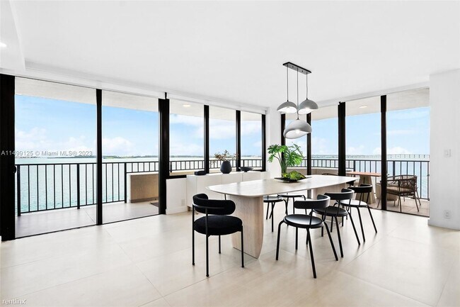 Foto del edificio - 3 br, 3 bath Condo - 520 Brickell Key Dr A...