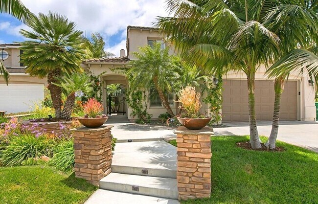 Building Photo - Stunning La Costa Valley Furnished Home