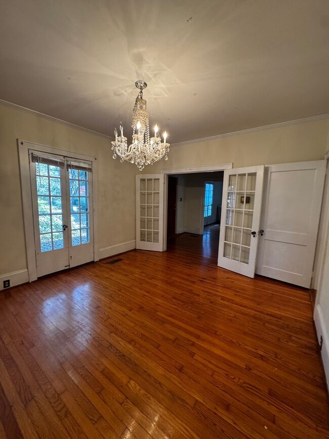 Building Photo - 3BR/2BA House in Five Points