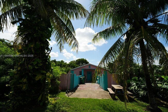 Foto del edificio - 35000 SW 212th Ave