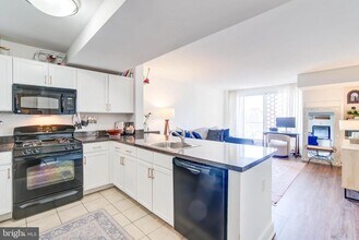 Building Photo - 800 4th St SW