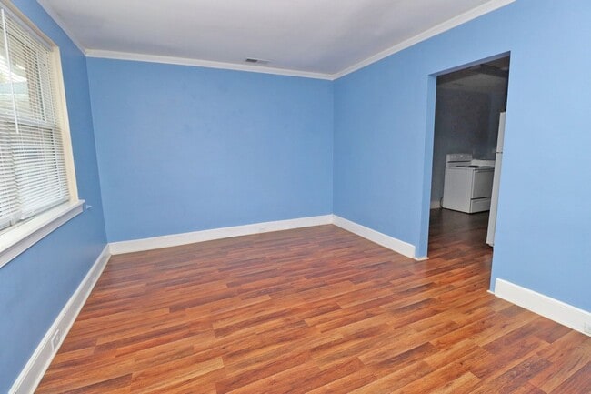 Foto del edificio - Cozy 2-Bedroom Duplex in Southeast Columbia – Brandon Acres!