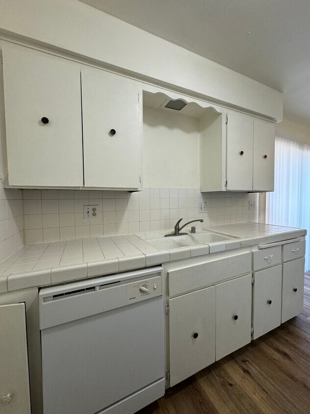 Foto principal - 3420 N First