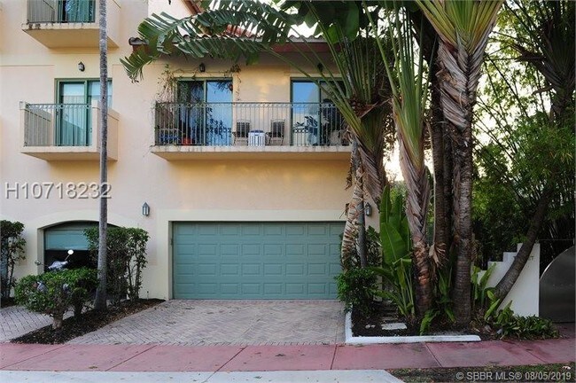 Building Photo - 208 Jefferson Ave