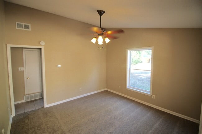 Building Photo - 575 Hillbrook Southaven, MS