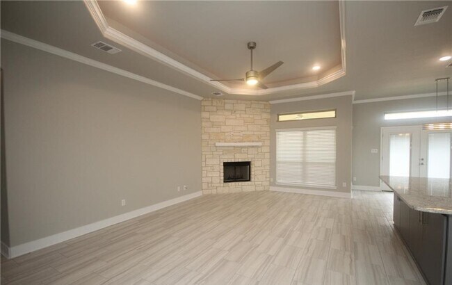 Building Photo - 2529 Faux Pine Dr