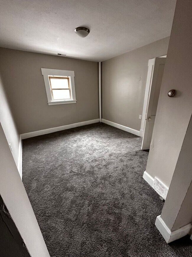 Foto del edificio - 507 Harmony Ave
