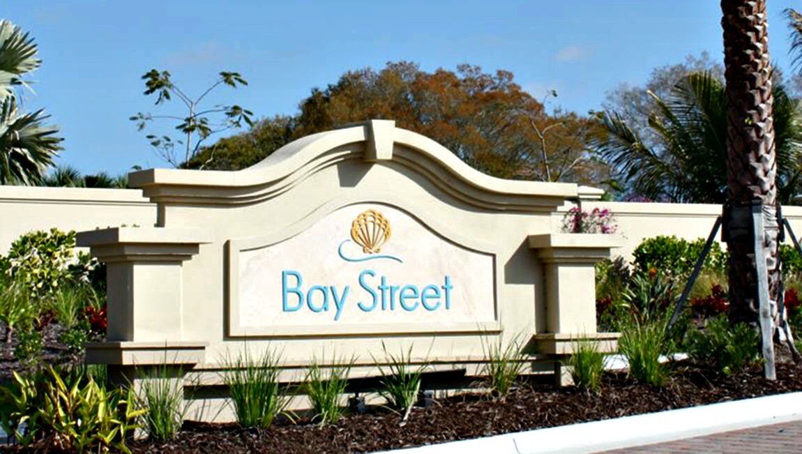 Entrada cerrada - 127 Explorer Dr