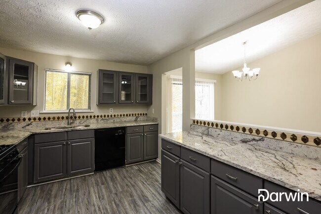 Building Photo - 3481 Riverchase Dr, Decatur, GA 30034