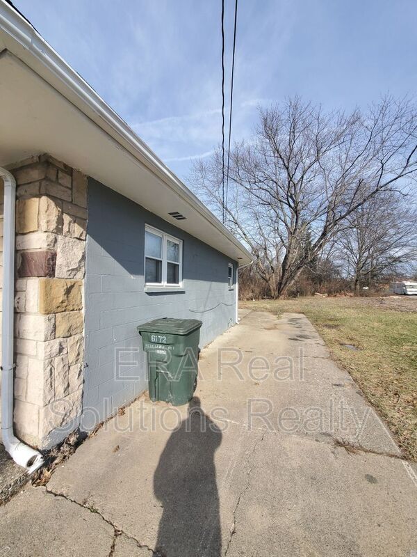 6172 Roselawn Ave, Columbus, OH 43232 House Rental in Columbus, OH