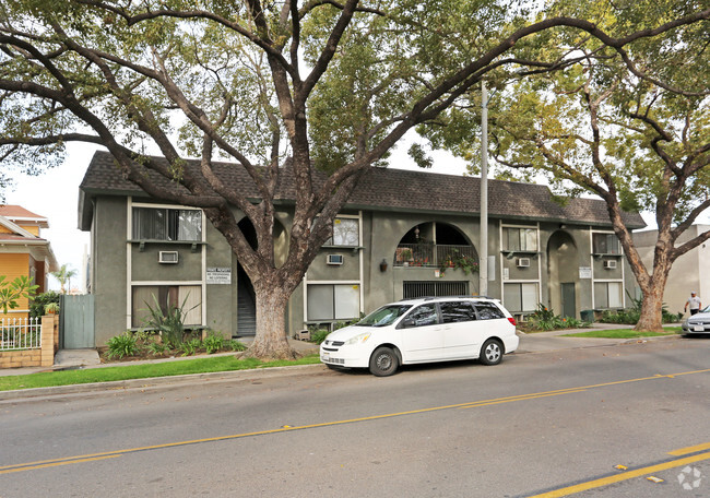 Building Photo - Cypress Apartments