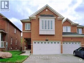Building Photo - 15 Maffey Crescent