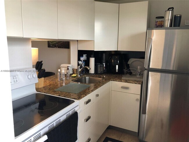 Foto del edificio - 8601 SW 68th Ct